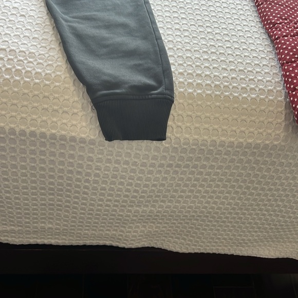 Gymshark sweatpants. Black size S - Picture 3 of 6